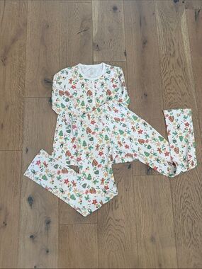 Roller Rabbit White Women’s Holiday Gingerbread & Candy Print